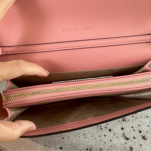 NWT Michael Kors Jet Set Large Leather Crossbody Bag - Picture 6 of 14